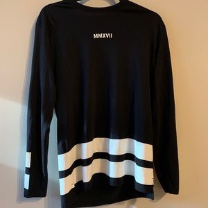 H&M MMXVII Black With White Stripes Long Sleeves